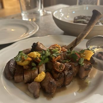 Selene - Desserts Near Me - Vancouver, British Columbia