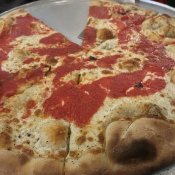 Coal Vines - Large Cheese pizza - Pizza Near Me - Southlake, Texas Coal Vines - Large Cheese pizza - Pizza Near Me - Southlake, Texas