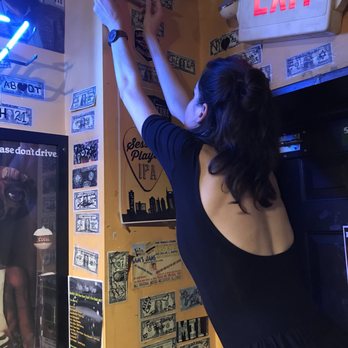 Bobby's Idle Hour Tavern - Dive Bars Near Me - Nashville, Tennessee