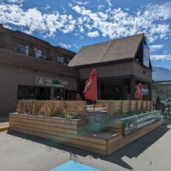Ride Hub Cafe - Outside