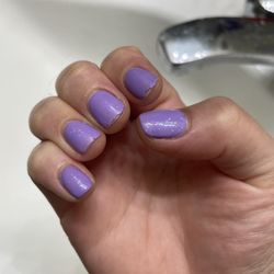 Bella Nails and Spa - Less than 1 week chipping