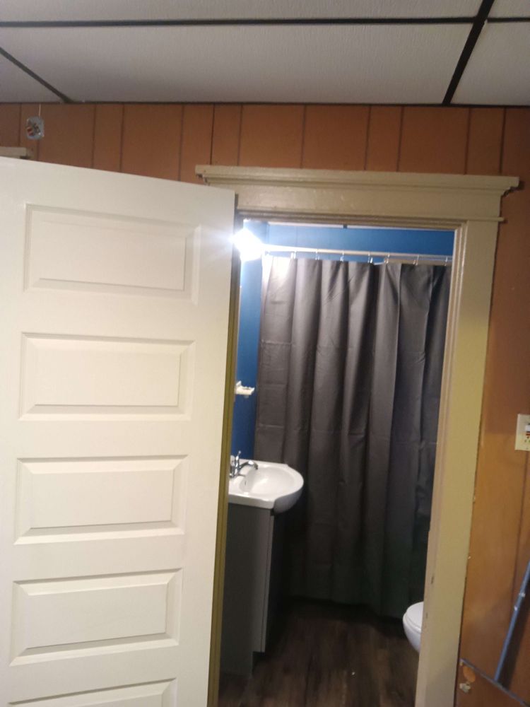 Slide of Blue Water Handyman