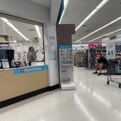 Walgreens - Pharmacy Corner