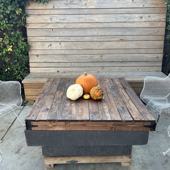 Cafe Smitten - Another seating area, with a covered firepit - Coffee & Tea Near Me - Bakersfield, California