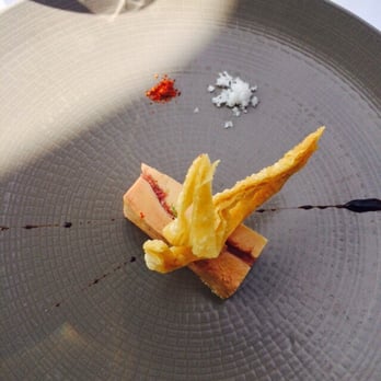 Villa Navarre - Foie gras, jambon, sel de salies de Béarn et piment d'espelette - French Near Me - Pau, 64 Villa Navarre - Foie gras, jambon, sel de salies de Béarn et piment d'espelette - French Near Me - Pau, 64