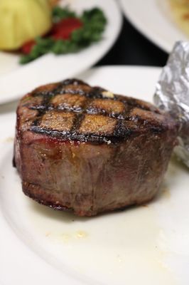 THE WONDER BAR STEAKHOUSE by null