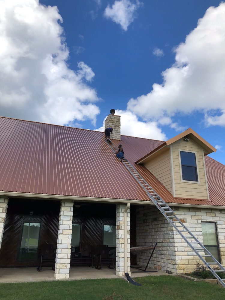 Slide of Lucas Roofing