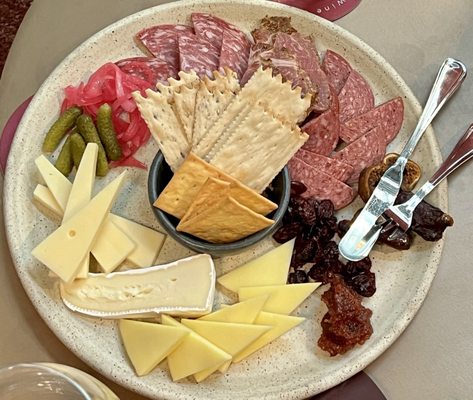 WeRise Wines by null