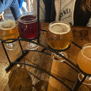 Manitou Brewing - Breweries Near Me - Manitou Springs, Colorado