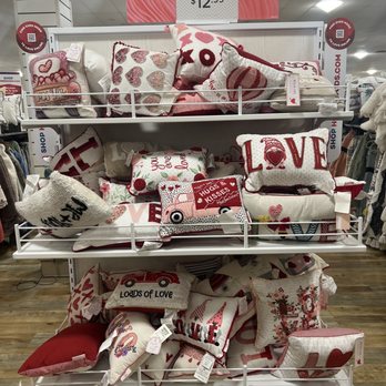 TJ MAXX/HOMEGOODS - Updated January 2026 - 236 Photos & 272 Reviews