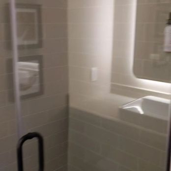 Huntley Lodge - Great water pressure in the shower - Hotels Near Me - Big Sky, Montana Huntley Lodge - Great water pressure in the shower - Hotels Near Me - Big Sky, Montana