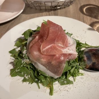 Arancino di Mare - Arugula salad with prosciutto. - Italian Near Me - Honolulu, Hawaii Arancino di Mare - Arugula salad with prosciutto. - Italian Near Me - Honolulu, Hawaii