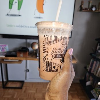 Juice Generation - Smooth Strawberry - Juice Bars & Smoothies Near Me - New York, New York