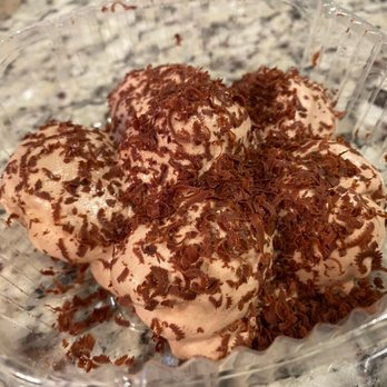 Tutti Da Gio - Bianco e Nero (Cream Puffs in a Chocolate Cream) - Sicilian Near Me - Hermitage, Tennessee