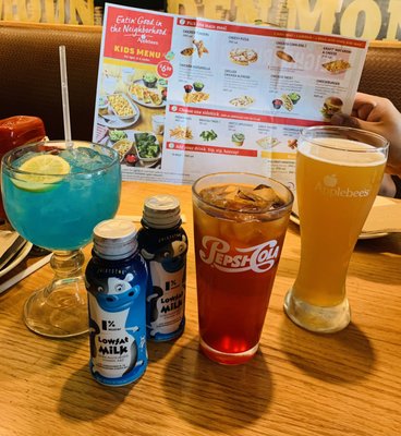 Applebee's Grill + Bar by null