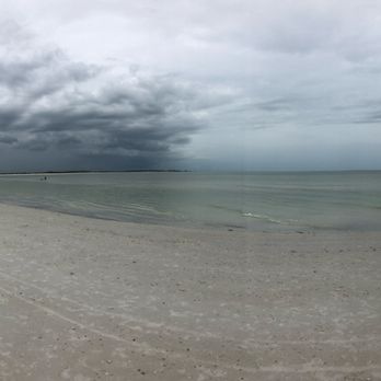 Honeymoon Island State Park - Stormy beach - Beaches Near Me - Dunedin, Florida Honeymoon Island State Park - Stormy beach - Beaches Near Me - Dunedin, Florida