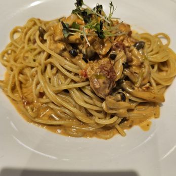 LC Cafe - Lobster spaghetti with Rose sauce. - Hong Kong Style Cafe Near Me - Toronto, Ontario