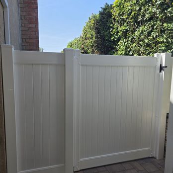 Irvine Fence - Fences & Gates Near Me - Anaheim, California Irvine Fence - Fences & Gates Near Me - Anaheim, California