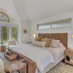 Village Properties at Sunriver - Bedroom of Pro Staff 7