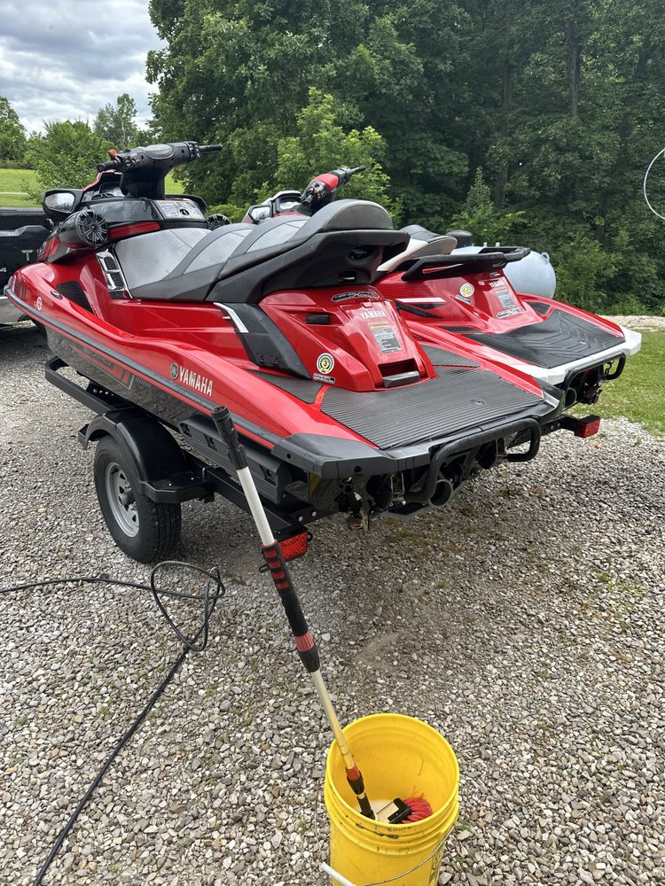 Wyatt Jet Ski Rentals Logo