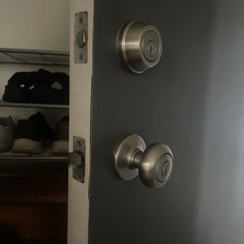 Fast Mobile Locksmith - Very knowledgeable and professional locksmith. He rekeyed my house locks quickly and explained everything clearly. I feel much safer now. - Keys & Locksmiths Near Me Fast Mobile Locksmith - Very knowledgeable and professional locksmith. He rekeyed my house locks quickly and explained everything clearly. I feel much safer now. - Keys & Locksmiths Near Me