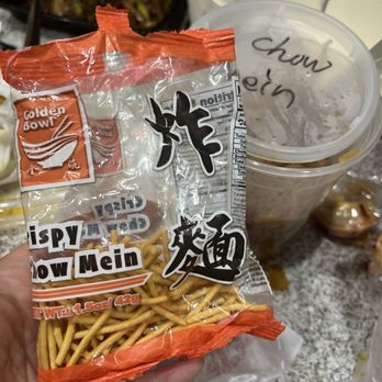 Xin Wong - "Chowmein" noodles - Chinese Near Me - Minneapolis, Minnesota