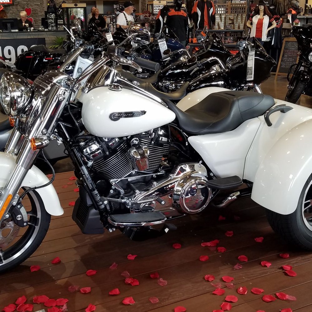 Crystal Harley-Davidson - Motorcycle Dealers Near Me - Homosassa, Florida Crystal Harley-Davidson - Motorcycle Dealers Near Me - Homosassa, Florida