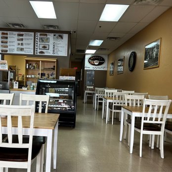 Nanny's - Interior - Breakfast & Brunch Near Me - Las Vegas, Nevada