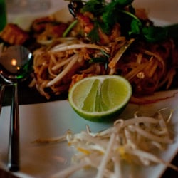 Naam Thai - Pad Thai z krewetkami