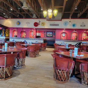 Frontera Tacos & Tequila - Great seating - Mexican Near Me - Tilton, New Hampshire Frontera Tacos & Tequila - Great seating - Mexican Near Me - Tilton, New Hampshire