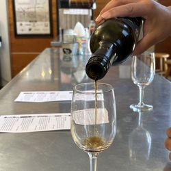 Quady Winery - The pour