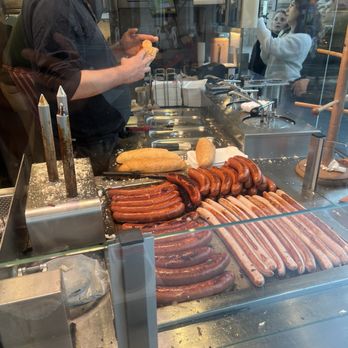 Bitzinger - Curry Sausage Near Me - Vienna, 9