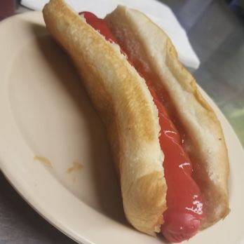Texas Inn - Downtown - Pink radio active hot dog. - Burgers Near Me - Lynchburg, Virginia