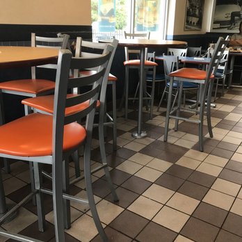 White Castle - Filthy dining room - Burgers Near Me - Lexington, Kentucky