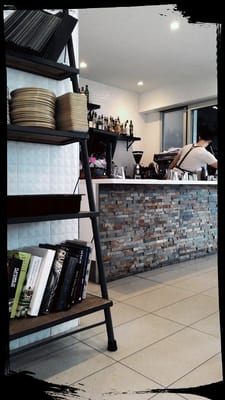 Rogue Bistro by null