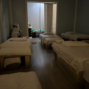Happy Feet Spa - Inside - Massage Near Me - Culver City, California