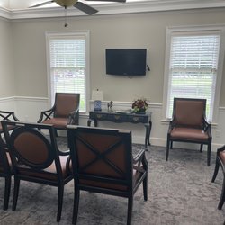 Perry Dental Associates - Patient waiting area