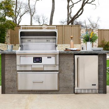 The BBQ Element - Coyote Outdoor Kitchen at The BBQ Element - Grilling Equipment Near Me - Lomita, California