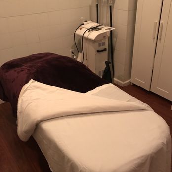 Deldor Wellness - Treatment room - Laser Hair Removal Near Me - Tenafly, New Jersey