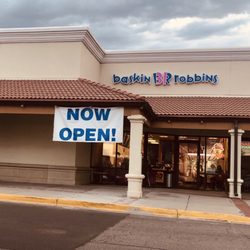 Baskin Robbins - Front of business.