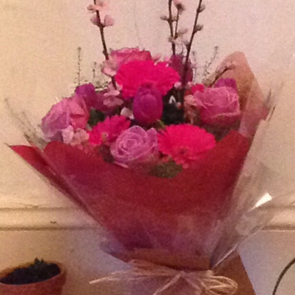 Lily West - Beautiful Mother's Day bouquet - Florists Near Me - Edinburgh, EDH Lily West - Beautiful Mother's Day bouquet - Florists Near Me - Edinburgh, EDH
