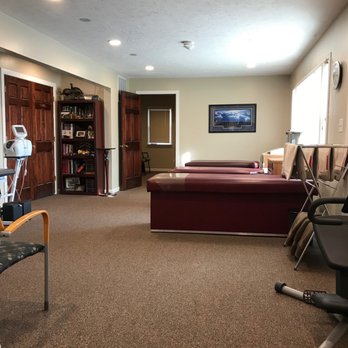 Anthony Chiropractic - 2. Therapy Room - Chiropractors Near Me - Warsaw, Indiana