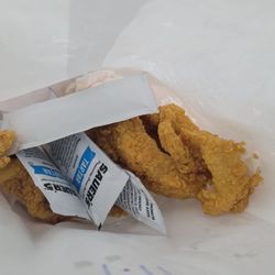 Hanks Supermarket - 3 pieces of fish with tartar
