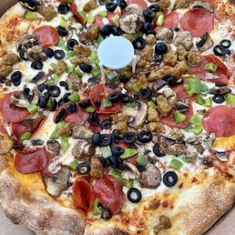 Vito's Combo Pizza