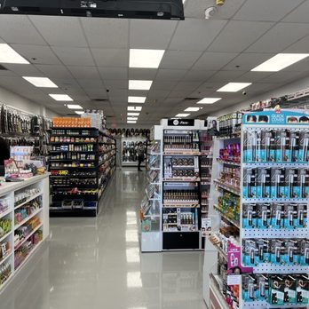 Gold Tree Beauty Supply - Cosmetics & Beauty Supply Near Me - Lawrence, Massachusetts