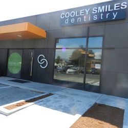 Cooley Smiles - Front of building