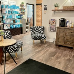 The Hair Company of Keene - Waiting area