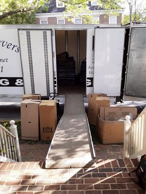 Charming Movers INC