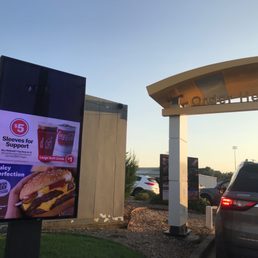 a sign for a fast food restaurant