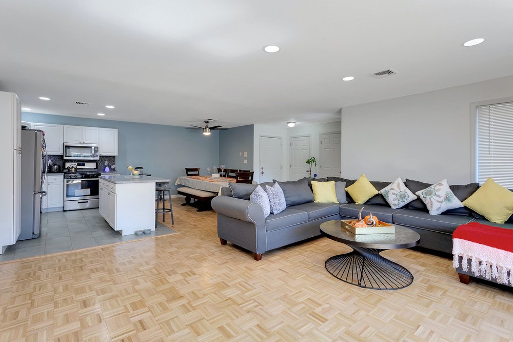 ROOSEVELT HALL KELLER WILLIAMS Updated April 2024 12 Photos 123